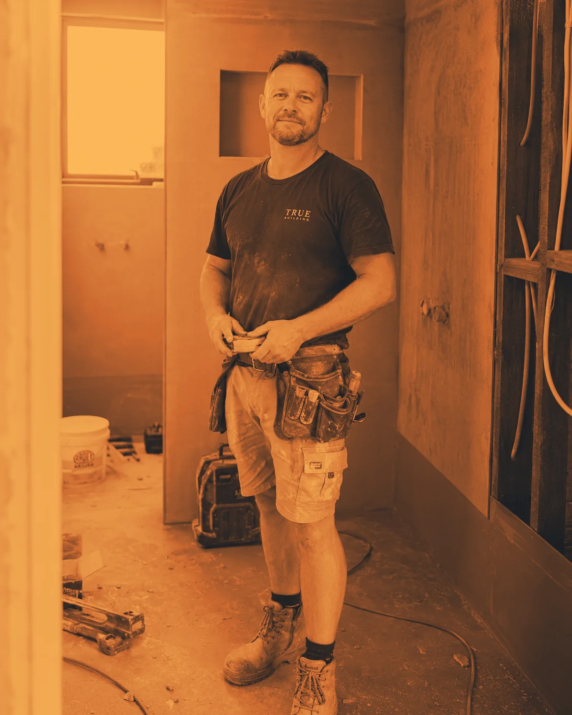 Experienced Australian builder on a difficult job